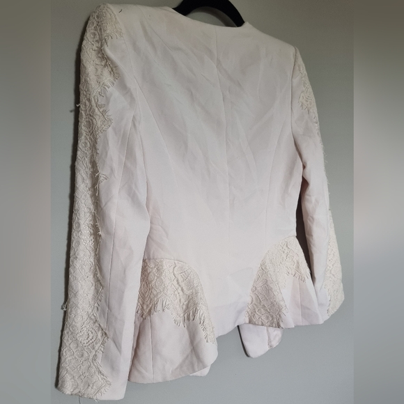 Elegant feminine vero moda blazer lace details - Picture 3 of 8